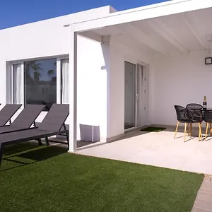  Villa & Princesa Mercedes